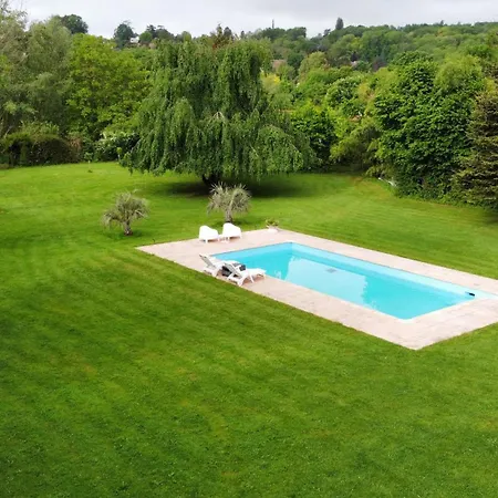 Independant Avec Terrasse Au Bord De La Riviere, Jardin 8000m2, Piscine, Parking Gratuit Proche Disneyland Apartment *