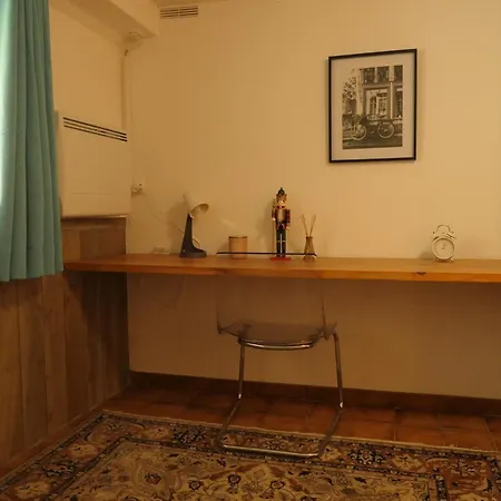 Apartment Independant Avec Terrasse Au Bord De La Riviere, Jardin 8000m2, Piscine, Parking Gratuit Proche Disneyland *